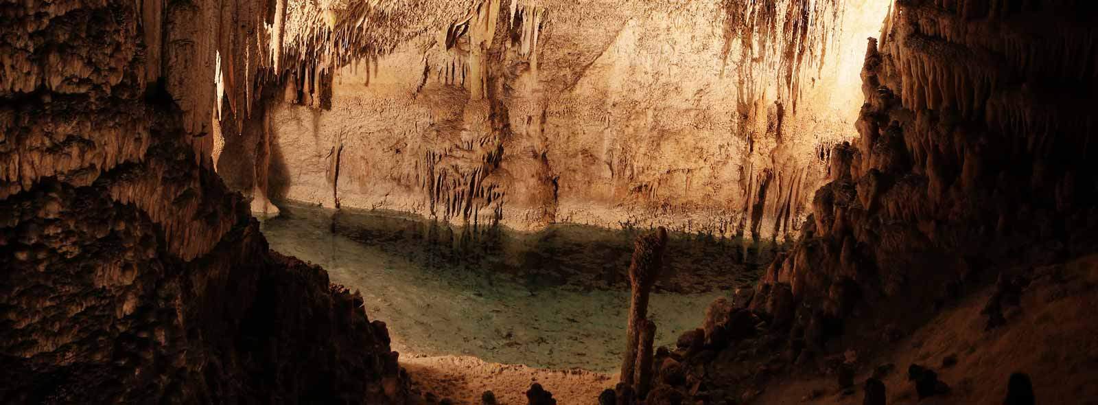 Grotte de Thas