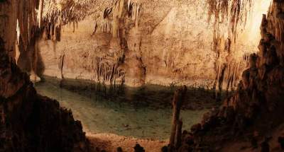 Grotte de Thas